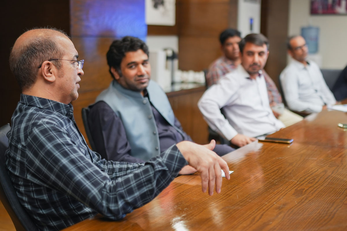 Asian Development Bank delegation visits IBA Karachi