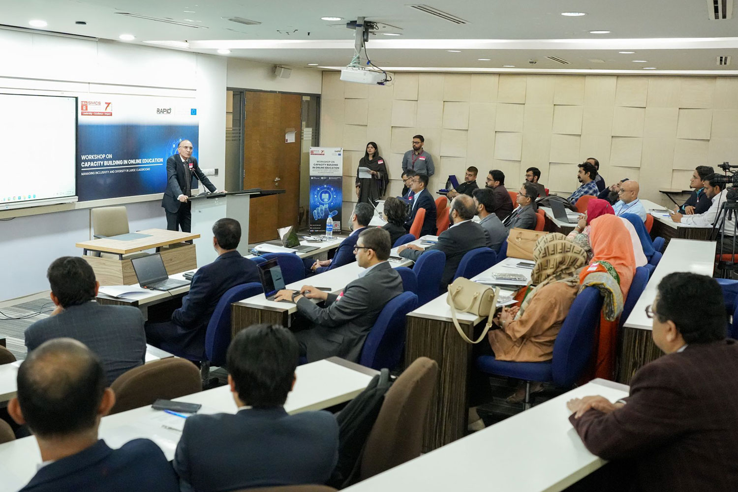 SMCS Hosts Workshop on 'Capacity Building in Online Education in Pakistan' under RAPIDE Erasmus+ Project