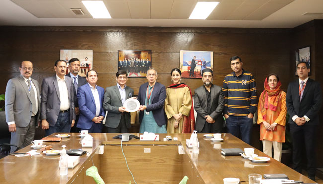 ED IBA and CEO OGDCL interacted with successful NTHP graduates