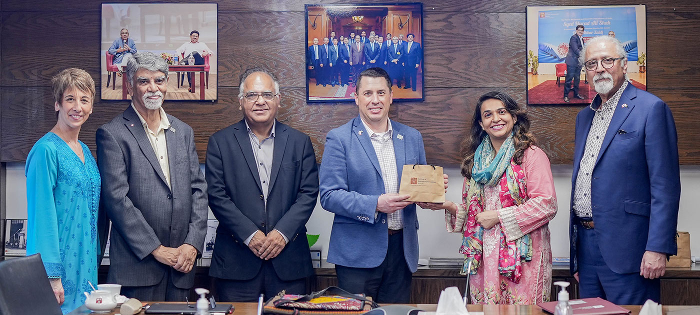 IBA Karachi and Algoma University sign an MoU for academic collaboration