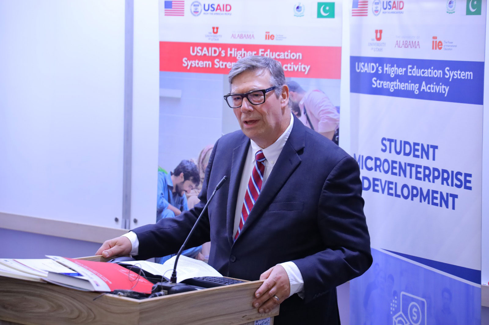IBA Karachi hosts USAID’s student services trainings 