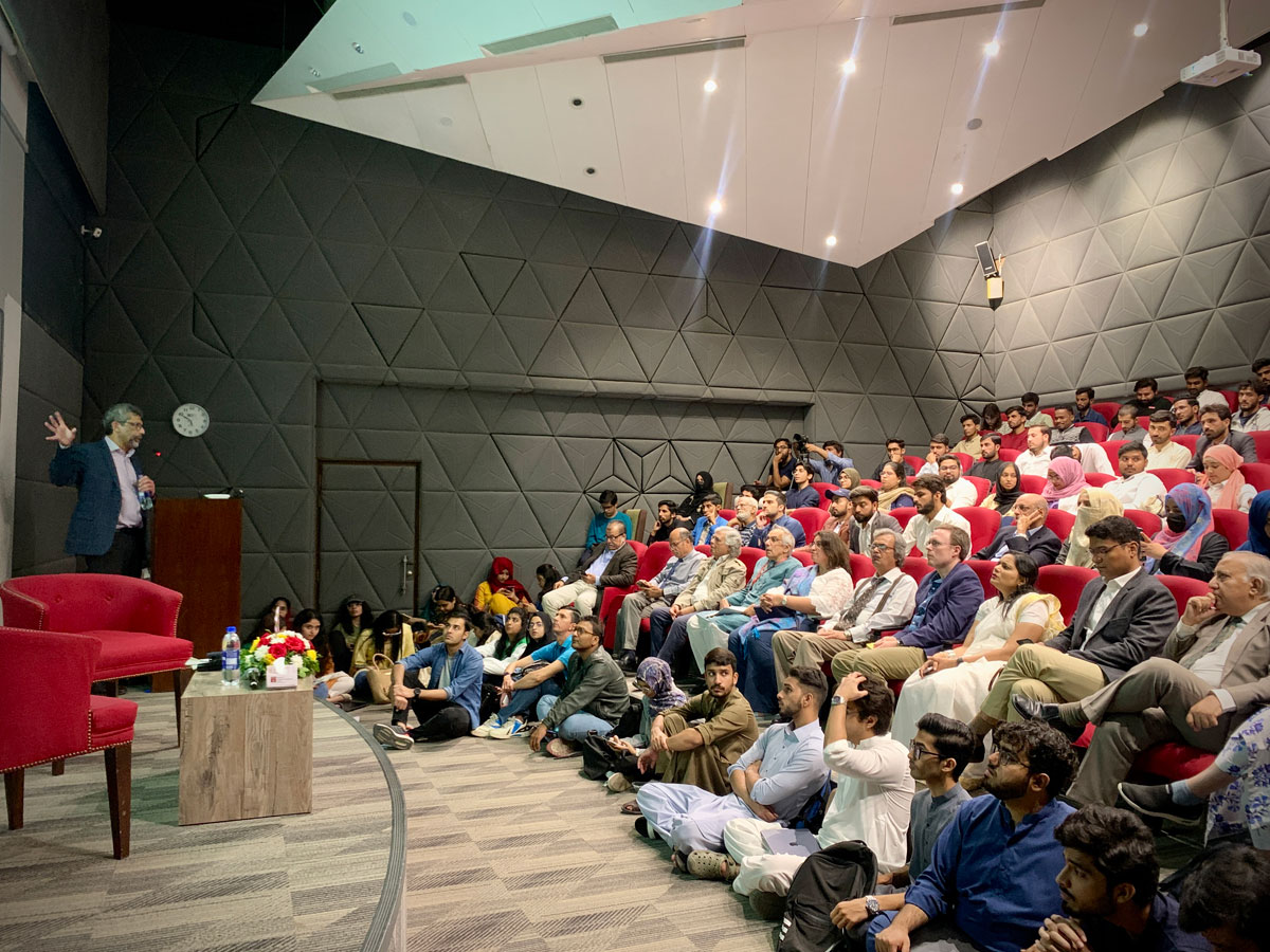 IBA Karachi organized a Public Talk on ‘Central Asia in the Modern Age: Patterns of Transformation’