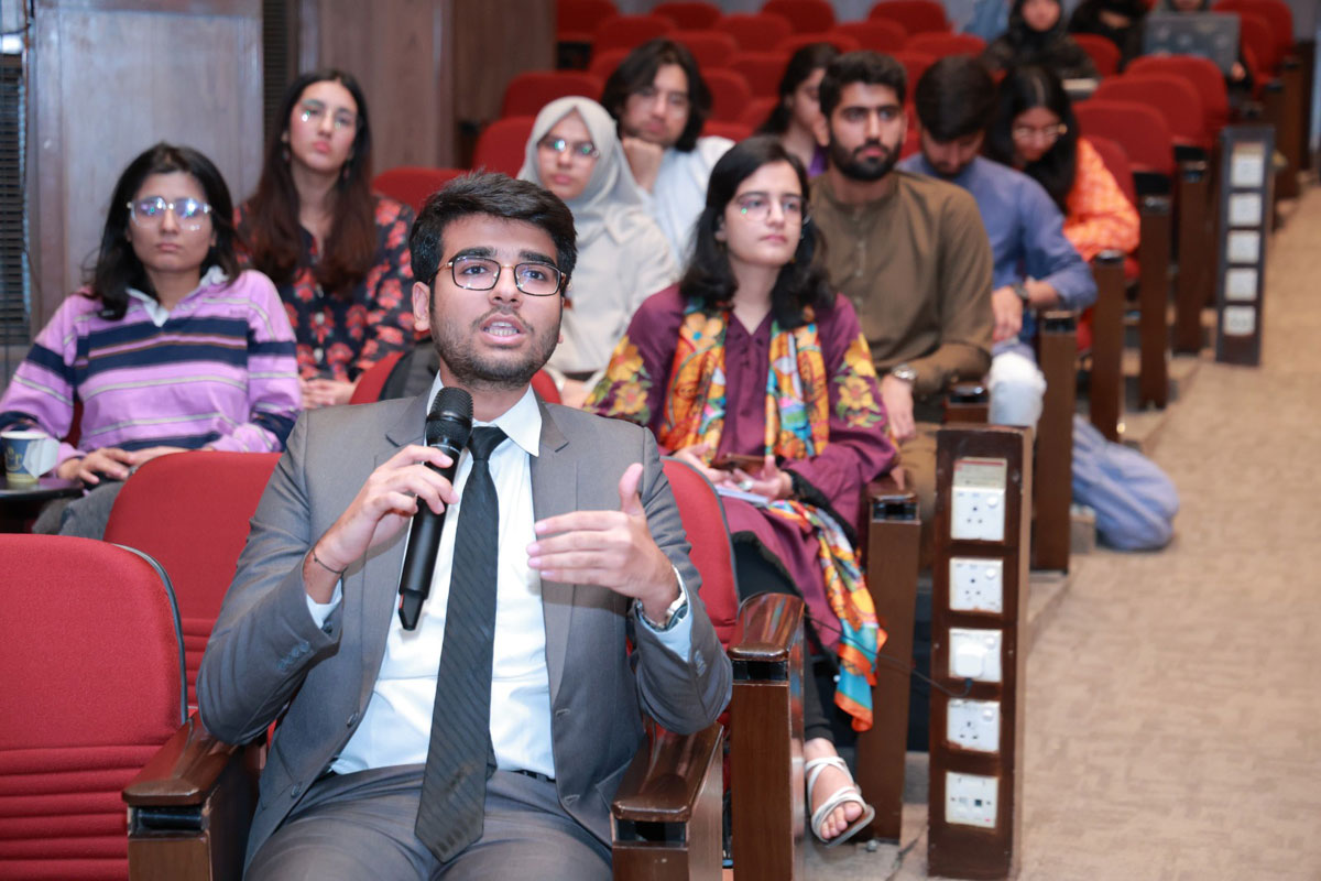 IBA Karachi and Synapse organize the last large assembly on creative leadership