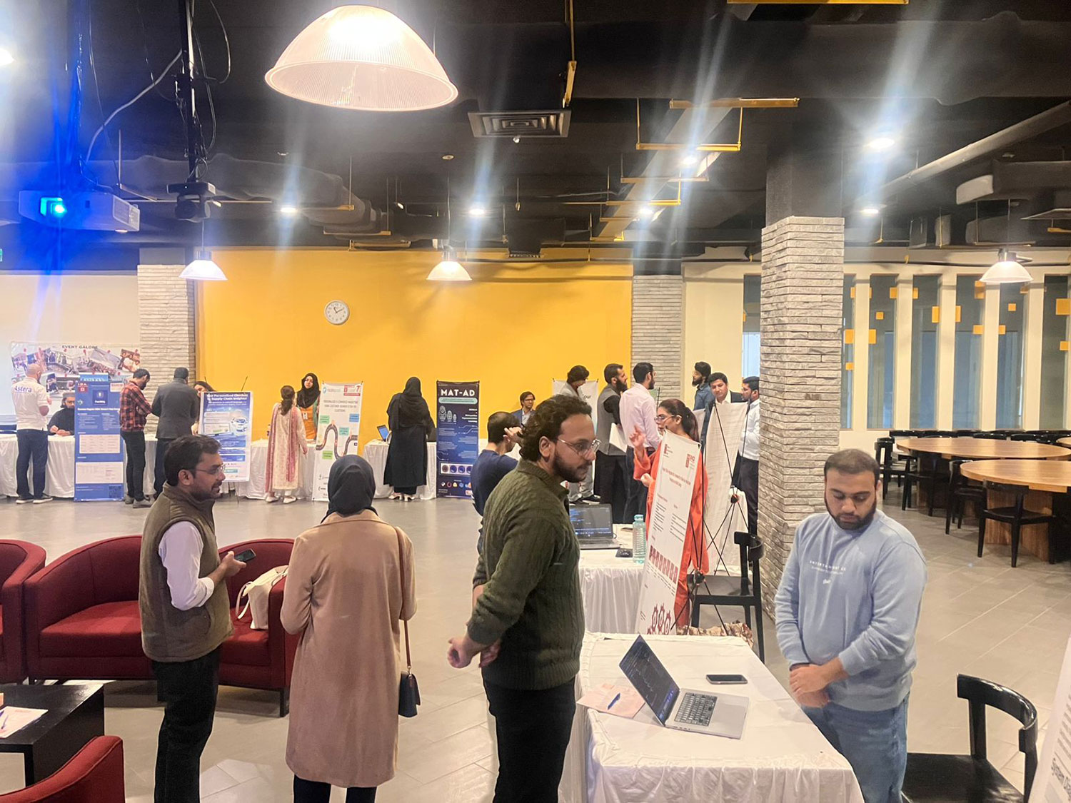 SMCS Hosts MS Poster Presentation 2026 Demonstrating Research Excellence and Innovation