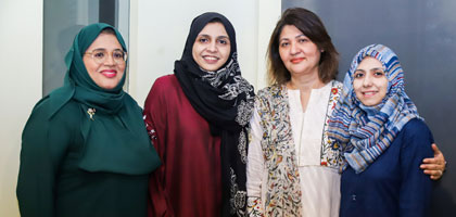 MBA Executive - Students and faculty gathered for iftar