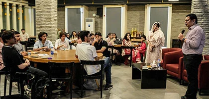 Students Engage with Dean SMCS at Dean’s Nashta
